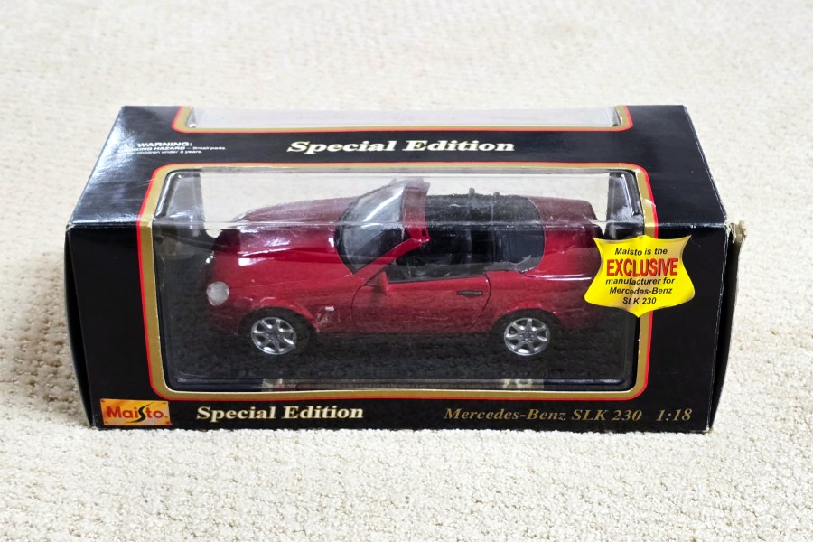 Maisto 1:18 Mercedes SLK 230 Kompressor Special Edition Red | Die